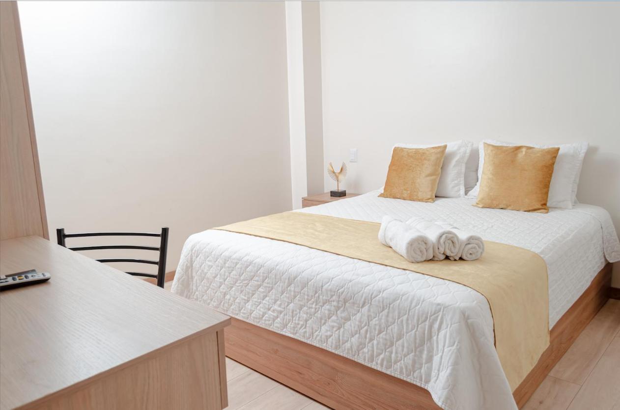 Hotel Brist0L Suites Centro Historico Cuenca Luaran gambar