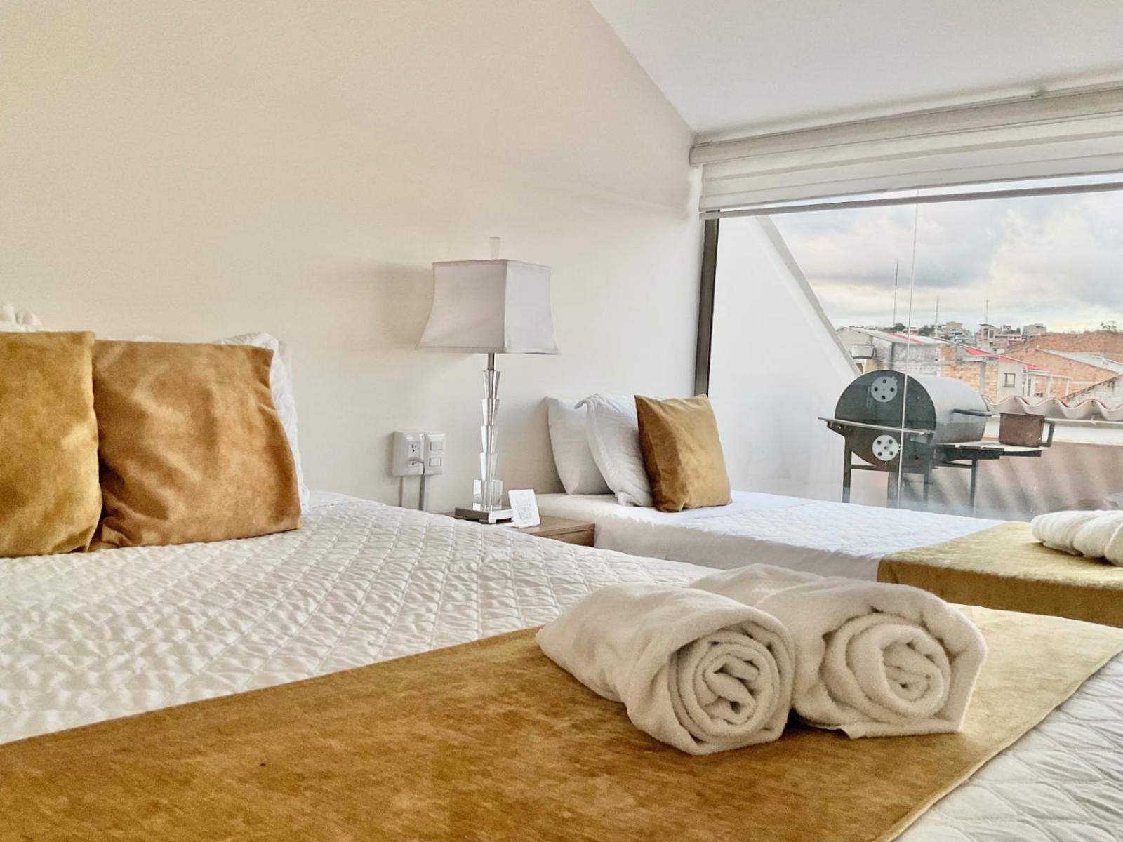 Hotel Brist0L Suites Centro Historico Cuenca Luaran gambar